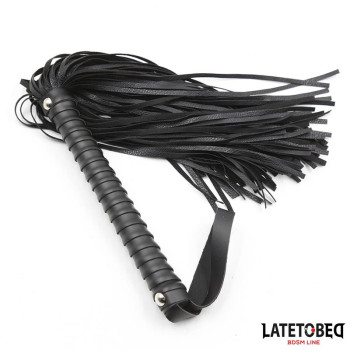 Textured Handle Flogger Black 48.5cm