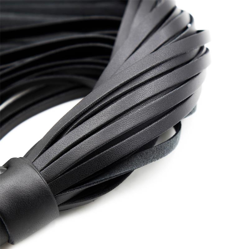 Neoprene Style Flogger 48.5cm