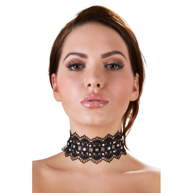 Embroidered Choker+Rhinestones